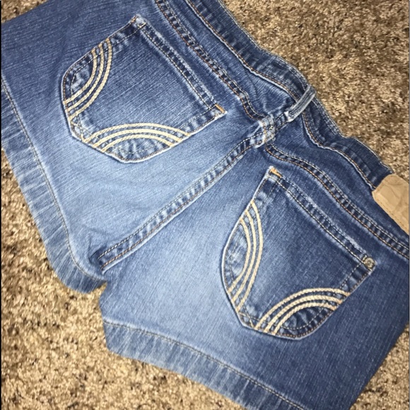 American Eagle and Hollister Shorts - Picture 6 of 6